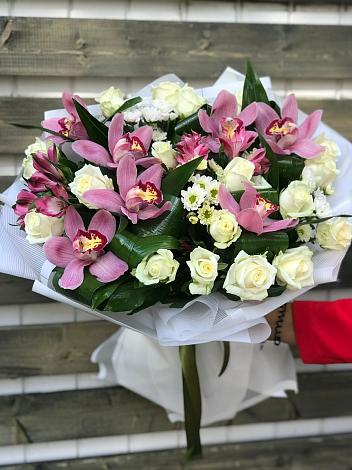 Букет цветов из: Розы и Хризантемы в Шербакуле