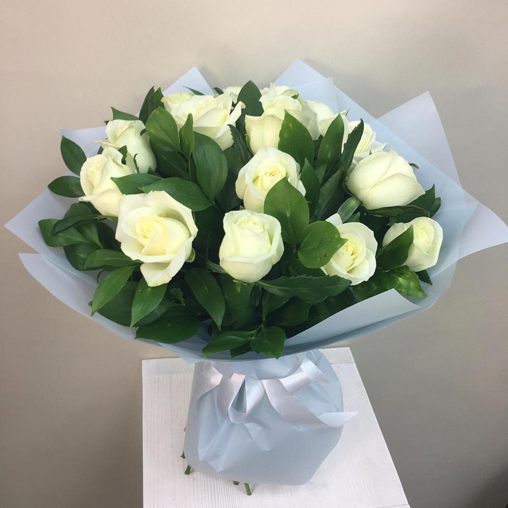 Букет 15 Белых роз Проуд в Шербакуле