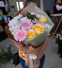 Букет цветов из:  Герберы, Розы и Хризантемы в Шербакуле