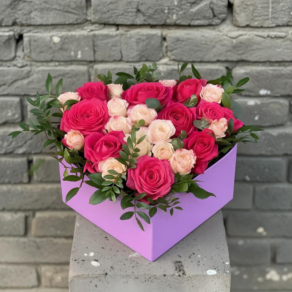 Цветочная композиция из Розы в коробке в Шербакуле