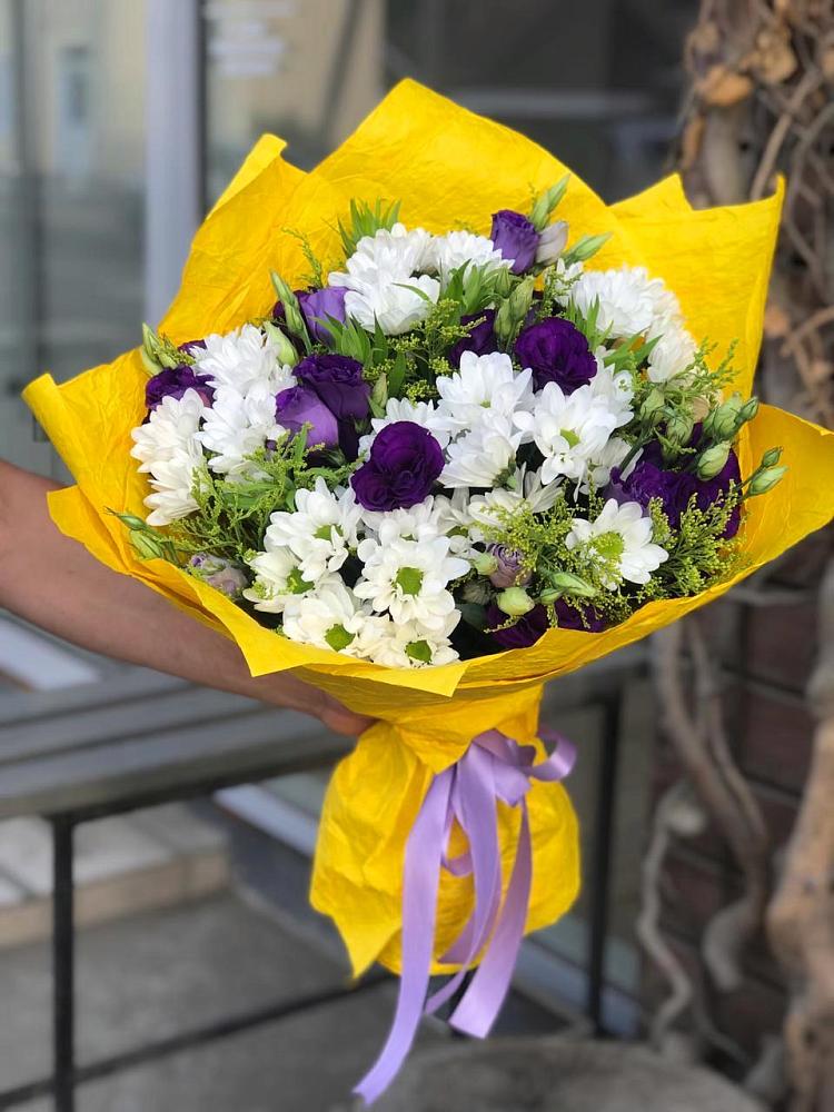 Букет цветов из: Ирисы, Хризантемы и Ромашки в Шербакуле