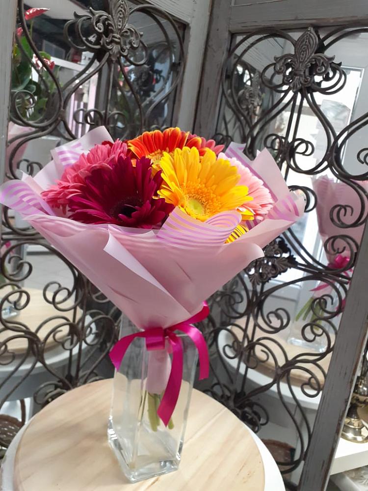 Букет цветов из: Герберы в Шербакуле