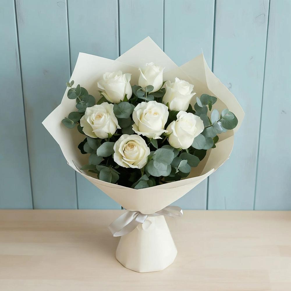 Букет Белые розы в Эвкалипте в Шербакуле