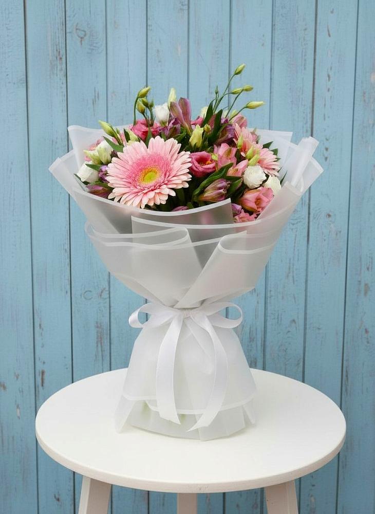 Букет цветов из: Герберы, Альстромерии и Лизиантусы в Шербакуле