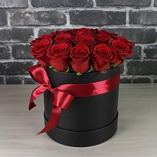 Цветочная композиция из Розы в шляпной коробке в Шербакуле